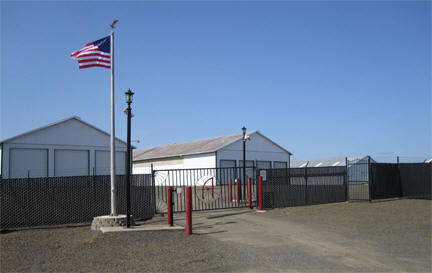 gate2.jpg